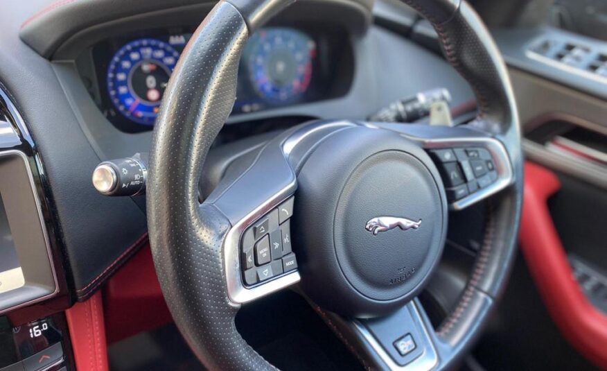 Jaguar F-pace
