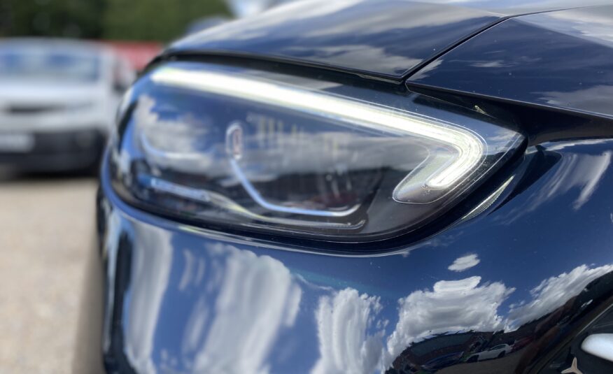 MERCEDES BENZ C-CLASS AMG LINE