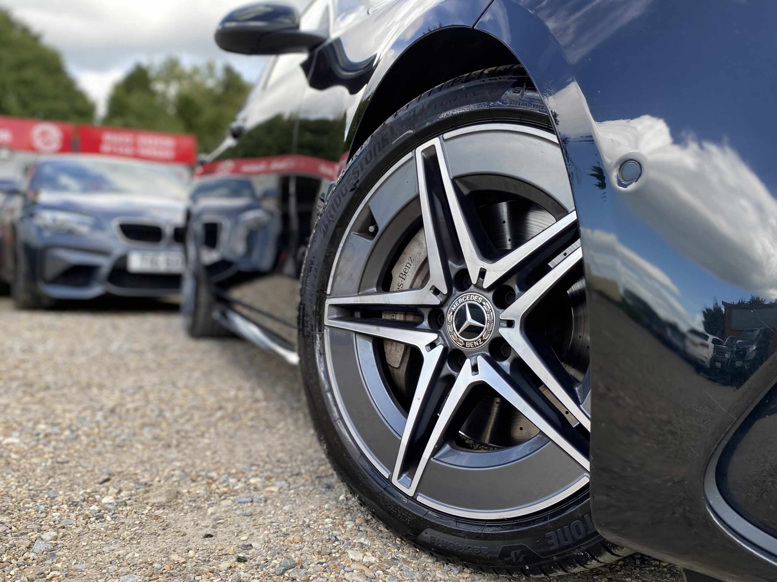 MERCEDES BENZ C-CLASS AMG LINE