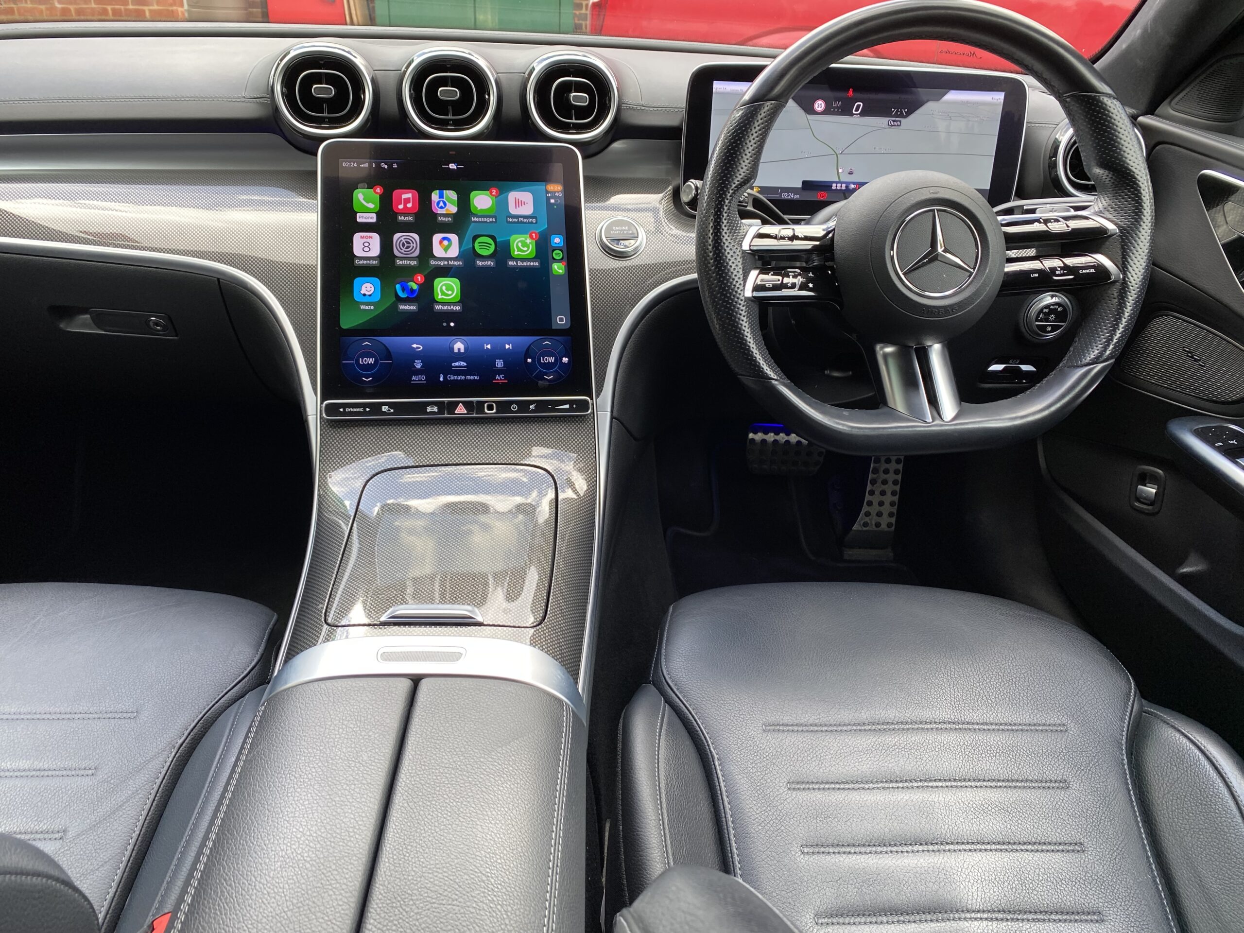 MERCEDES BENZ C-CLASS AMG LINE