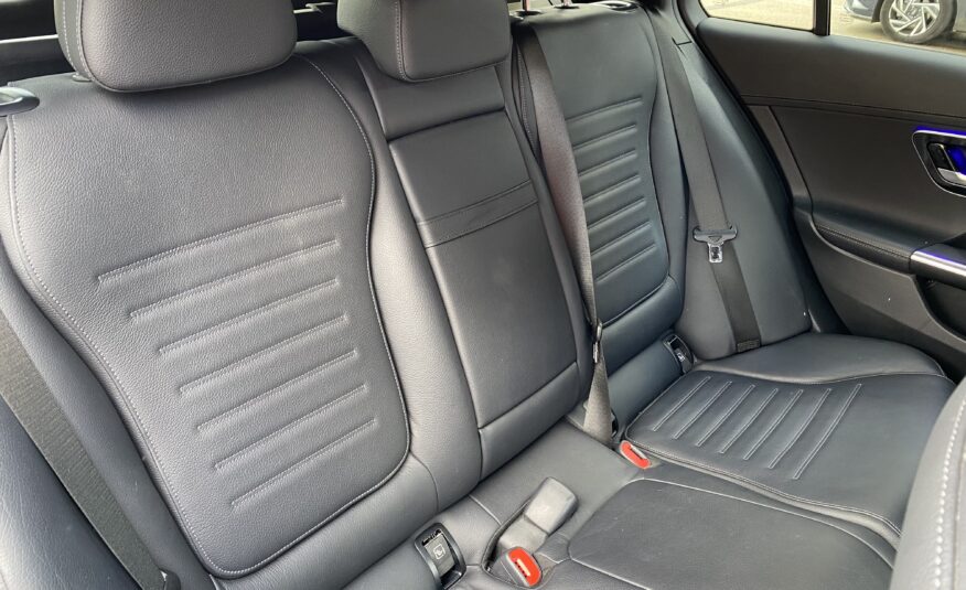 MERCEDES BENZ C-CLASS AMG LINE