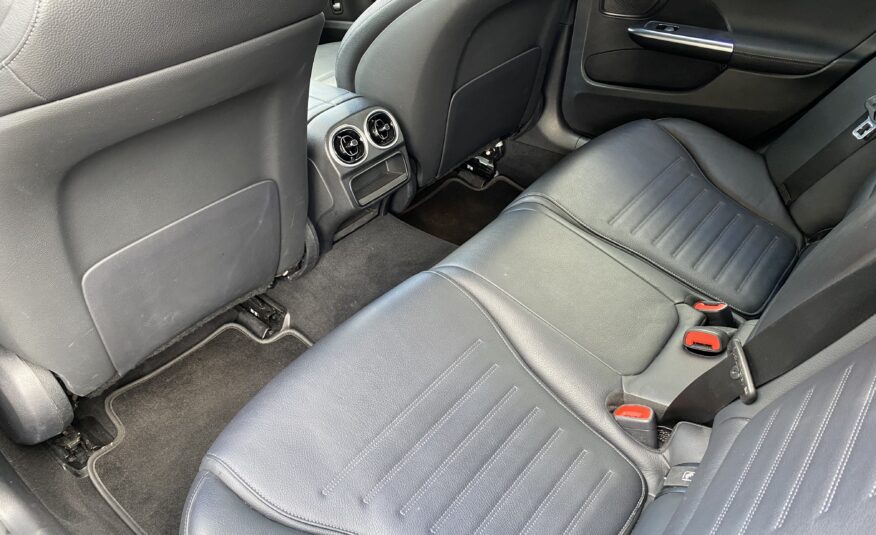 MERCEDES BENZ C-CLASS AMG LINE