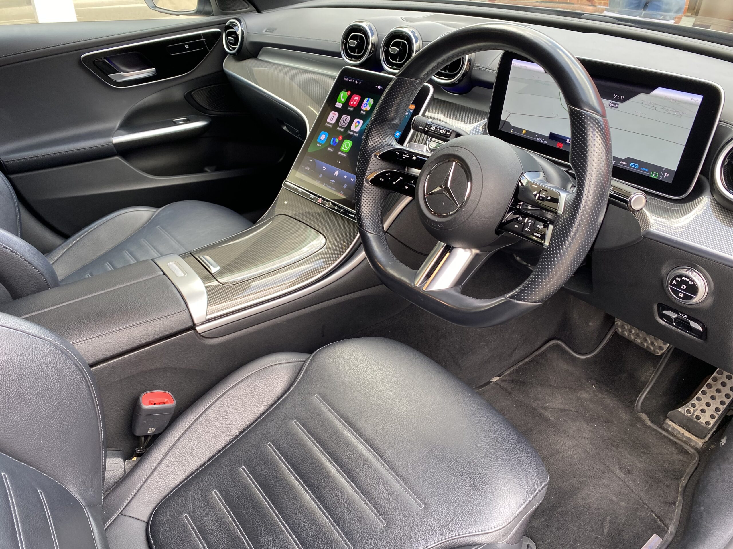 MERCEDES BENZ C-CLASS AMG LINE