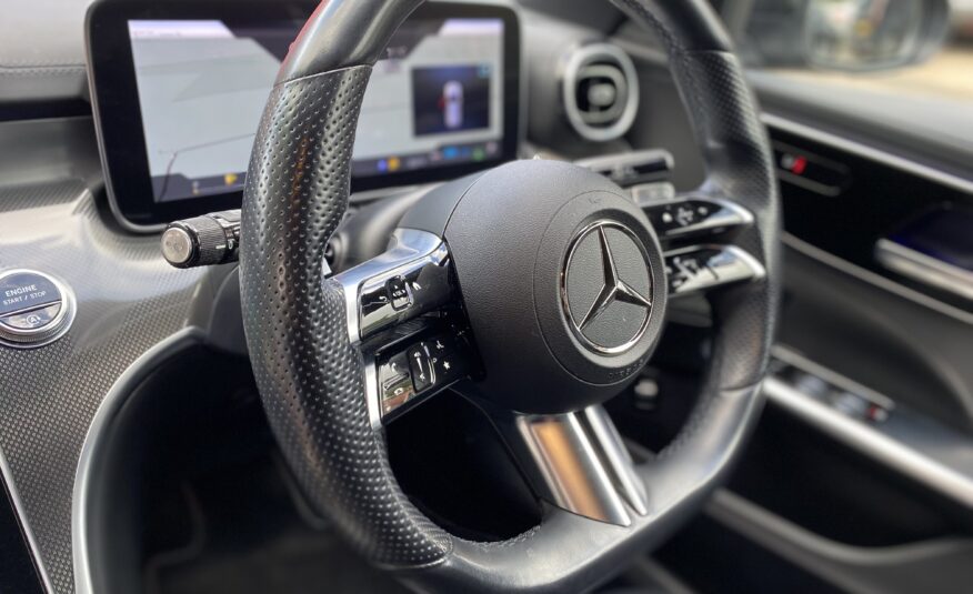 MERCEDES BENZ C-CLASS AMG LINE