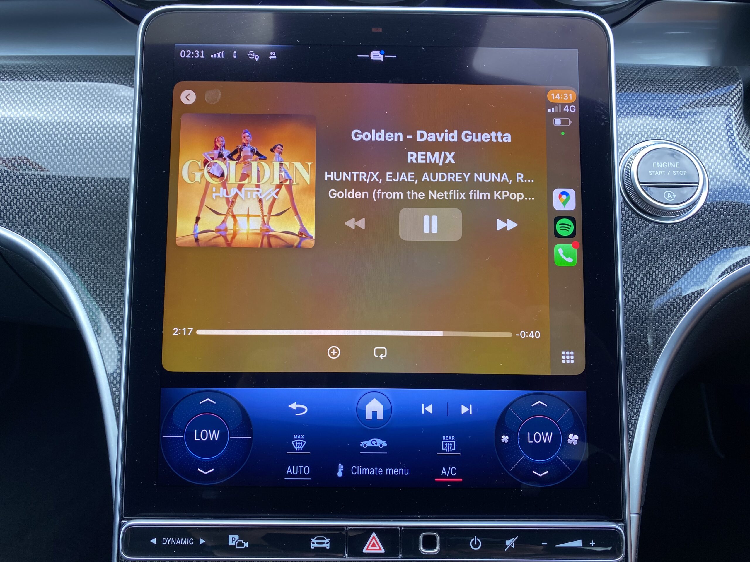 MERCEDES BENZ C-CLASS AMG LINE