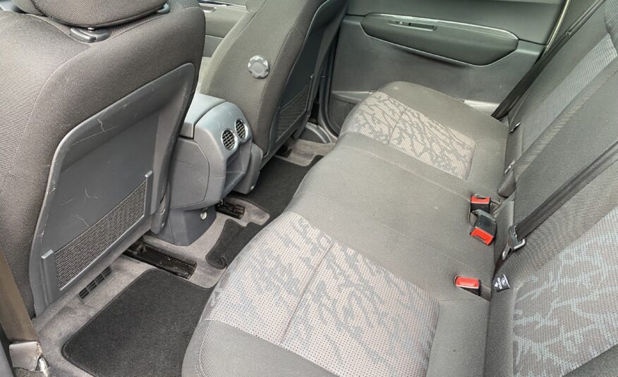 PEUGEOT 3008 EXCLUSIVE