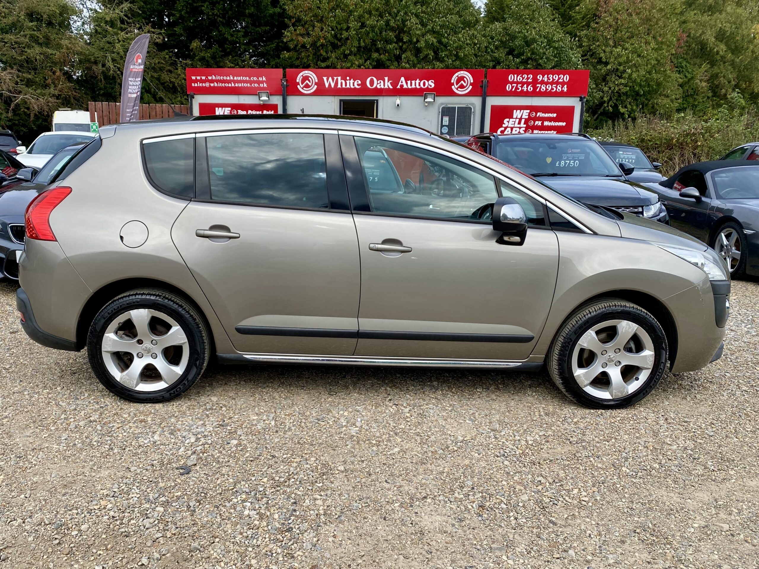 PEUGEOT 3008 EXCLUSIVE