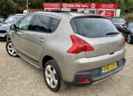 PEUGEOT 3008 EXCLUSIVE